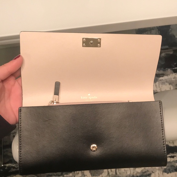 Kate Spade | Leather Clutch Wallet - Picture 4 of 5